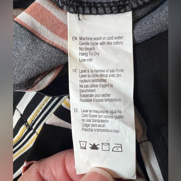 STREET WEAR SOCIETY women striped tie front shorts /size S - Picture 2 of 7